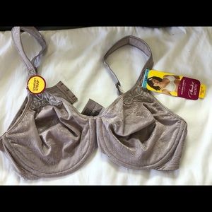 Brand new bra by Playtex 38C
